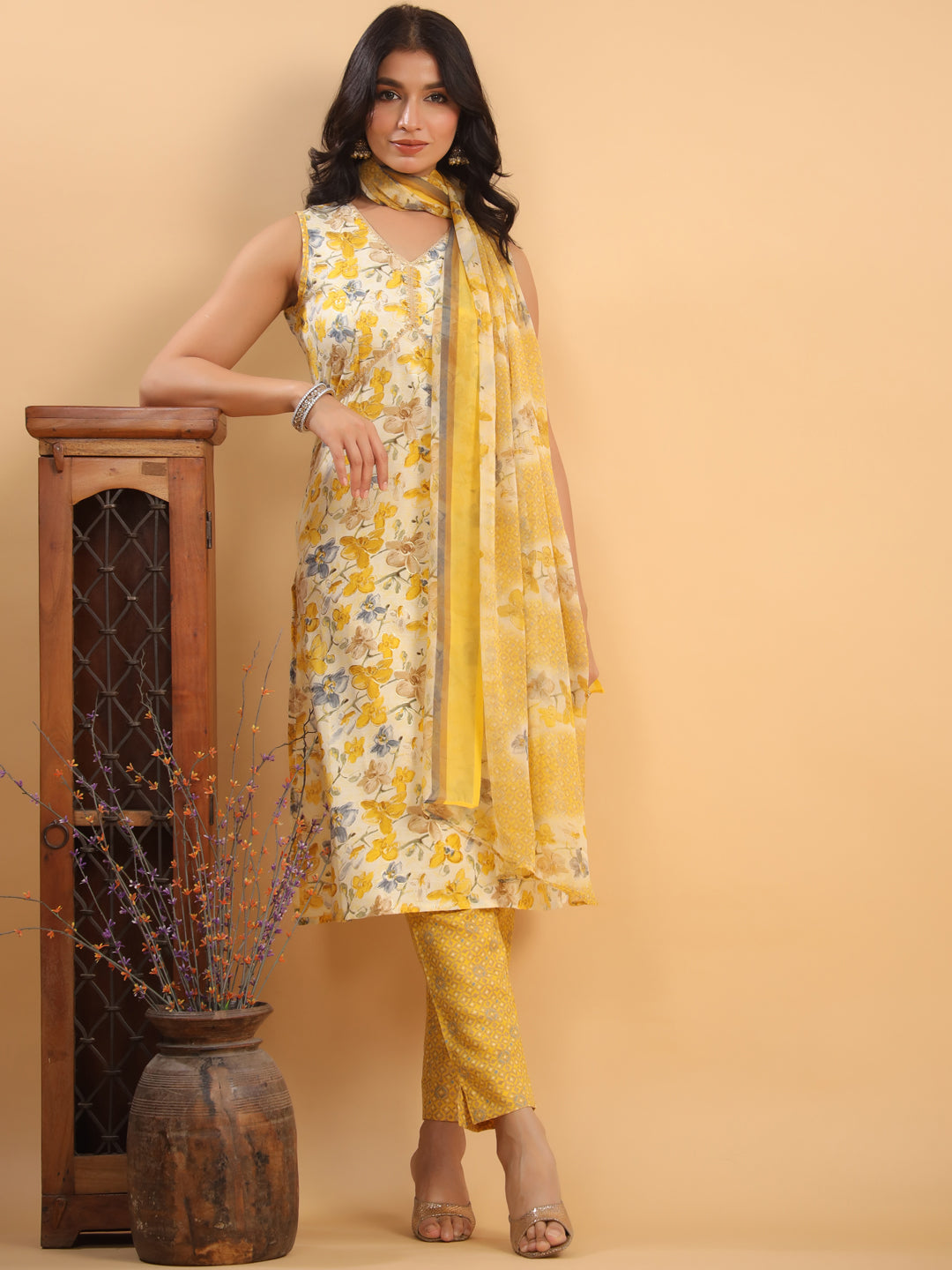 Off White Rayon Floral Printed Straight Kurta With Pant & Dupatta Set