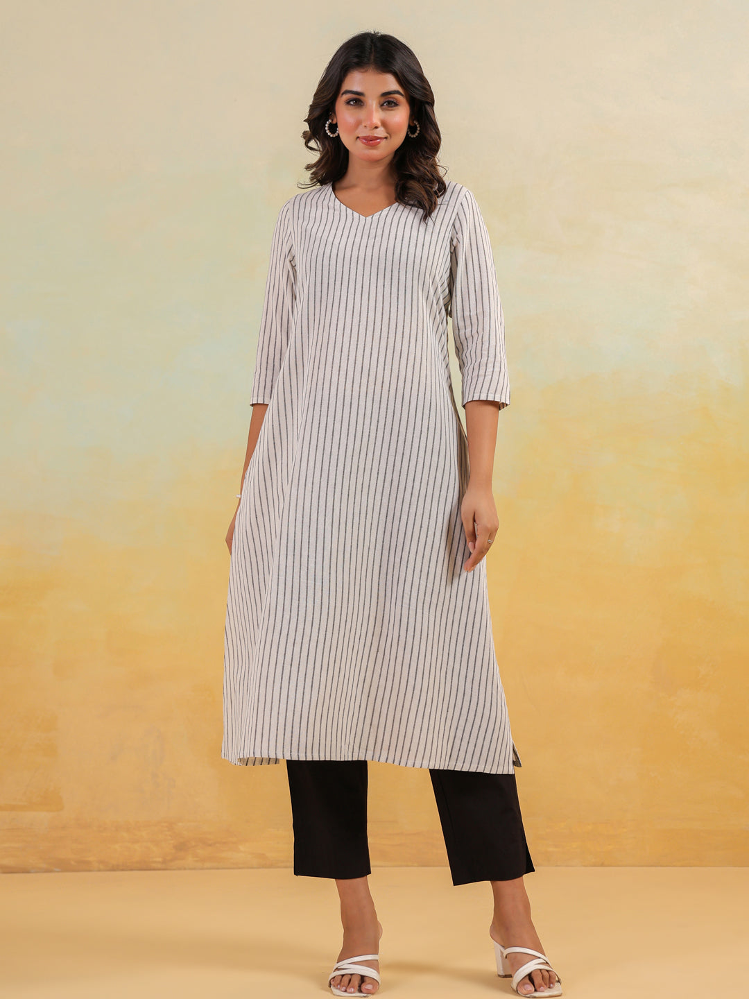 Janasya Women's White & Black Cotton Striped Straight Kurta