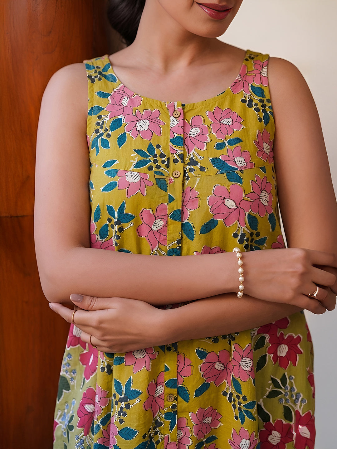 Janasya Women's Yellow Pure Cotton Floral Printed A-Line Tunic