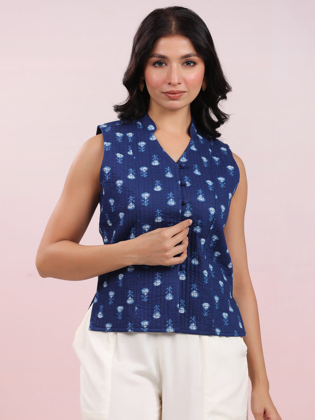 Blue Pure Cotton Ethnic Motifs Printed Quilted Regular Vest Jacket