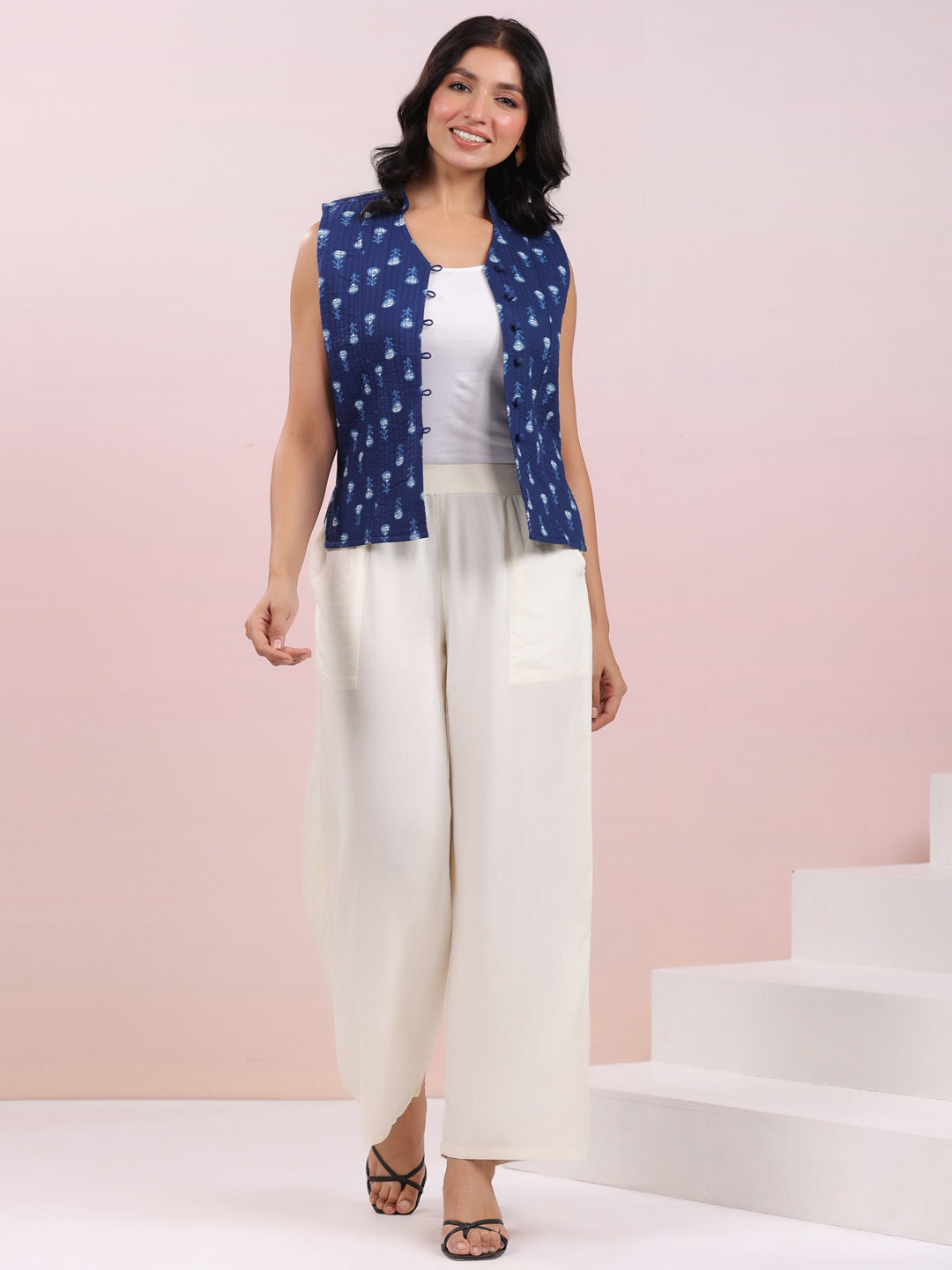 Blue Pure Cotton Ethnic Motifs Printed Quilted Regular Vest Jacket