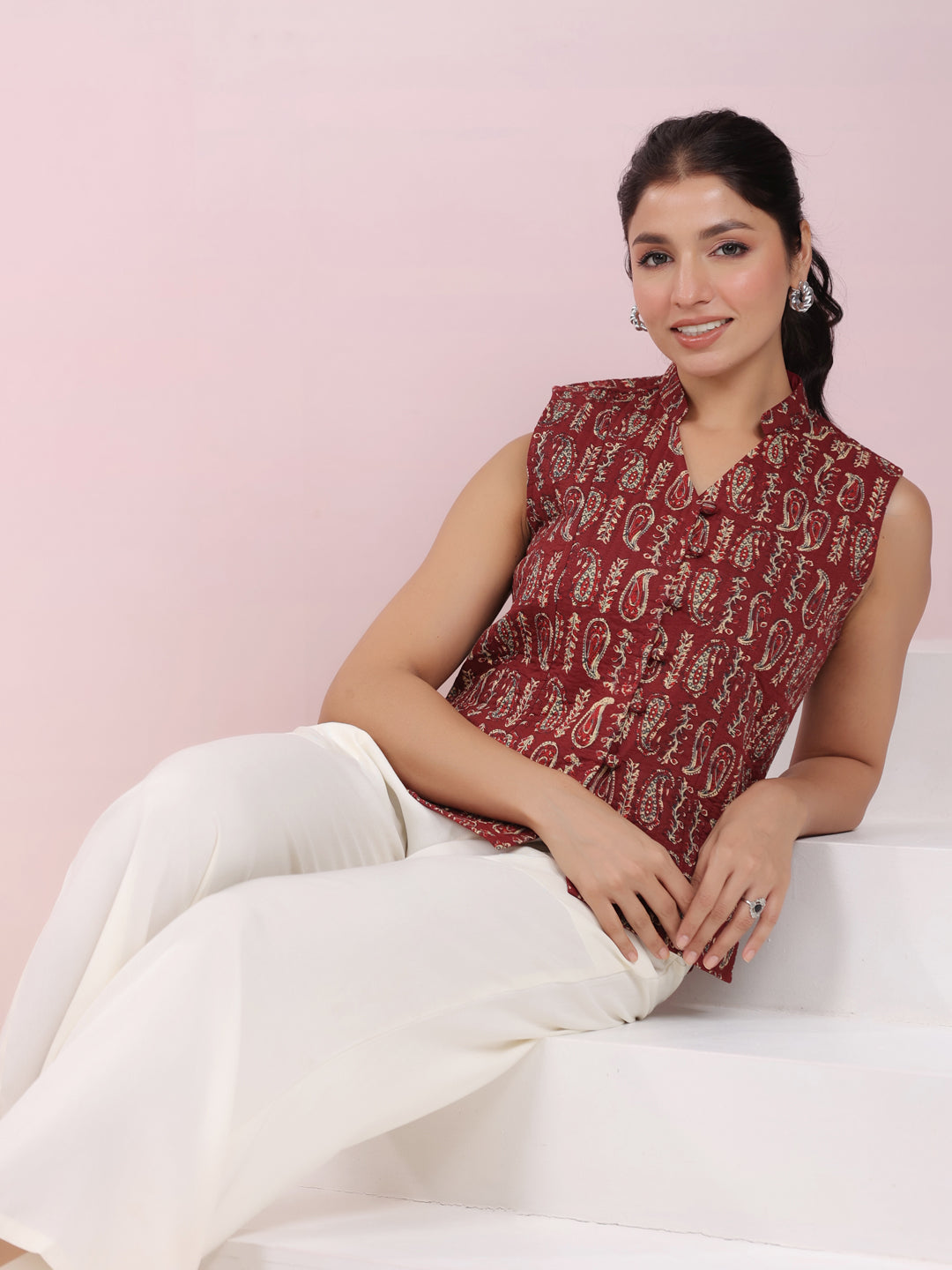 Maroon Pure Cotton Paisley Printed Quilted Regular Vest Jacket