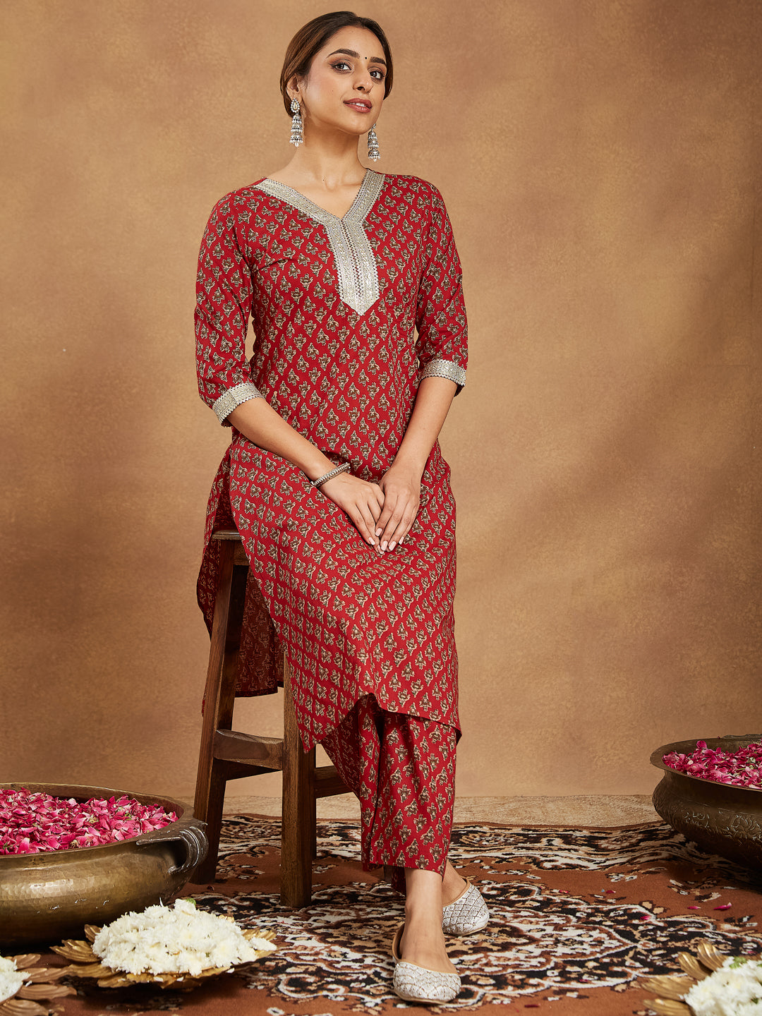 Janasya Women's Maroon Pure Cotton Embellished Floral Printed Straight Kurta With Pant Set