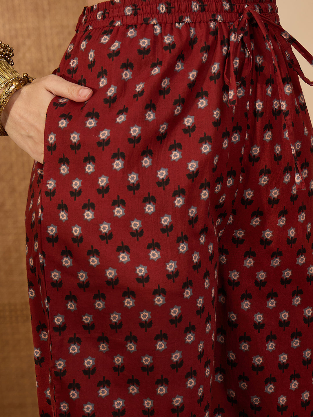 Janasya Women's Maroon Pure Cotton Floral Printed Straight Kurta Set
