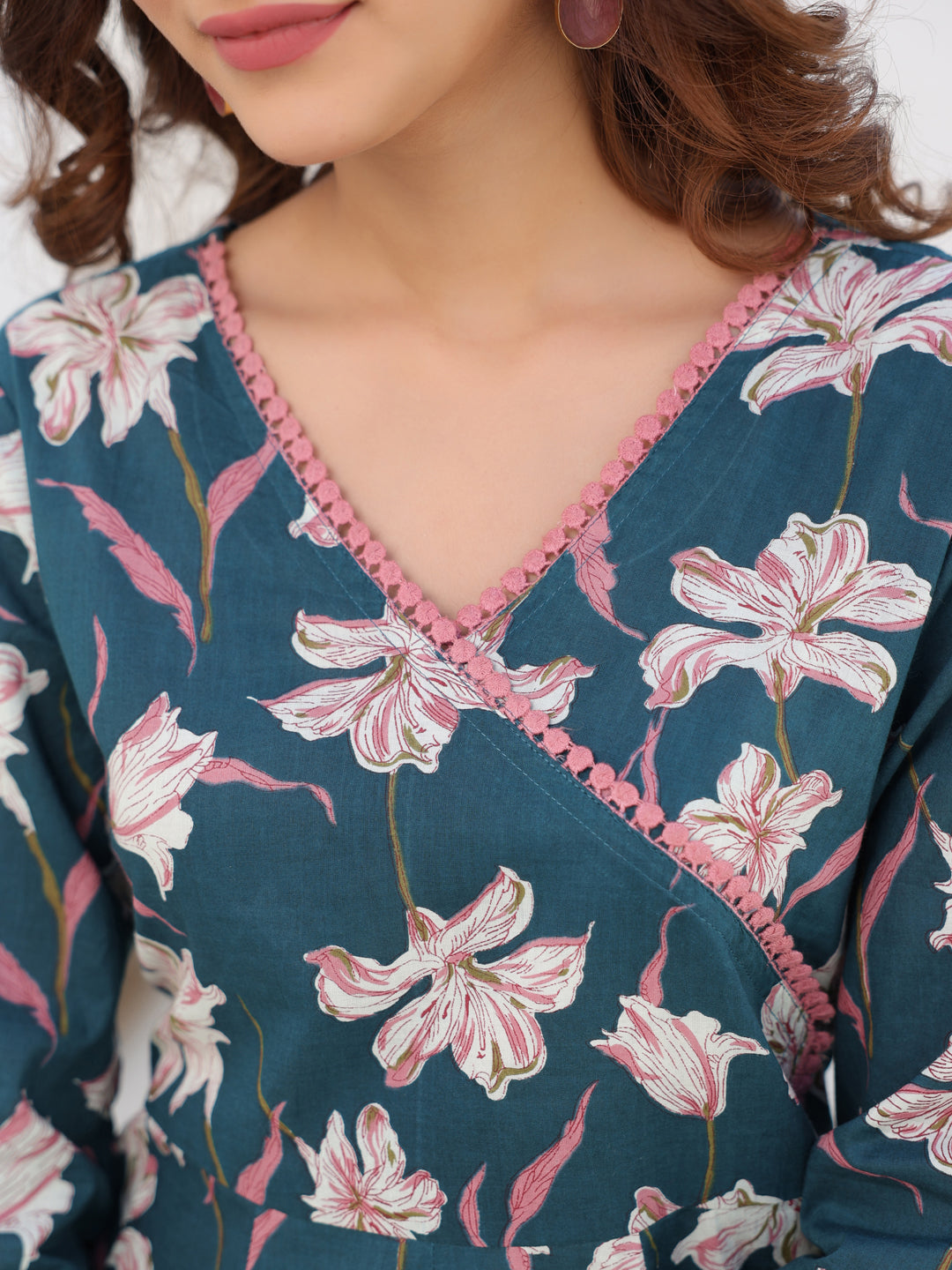 Janasya Women's Teal Blue Pure Cotton Floral Printted A-line Kurta Pant Set