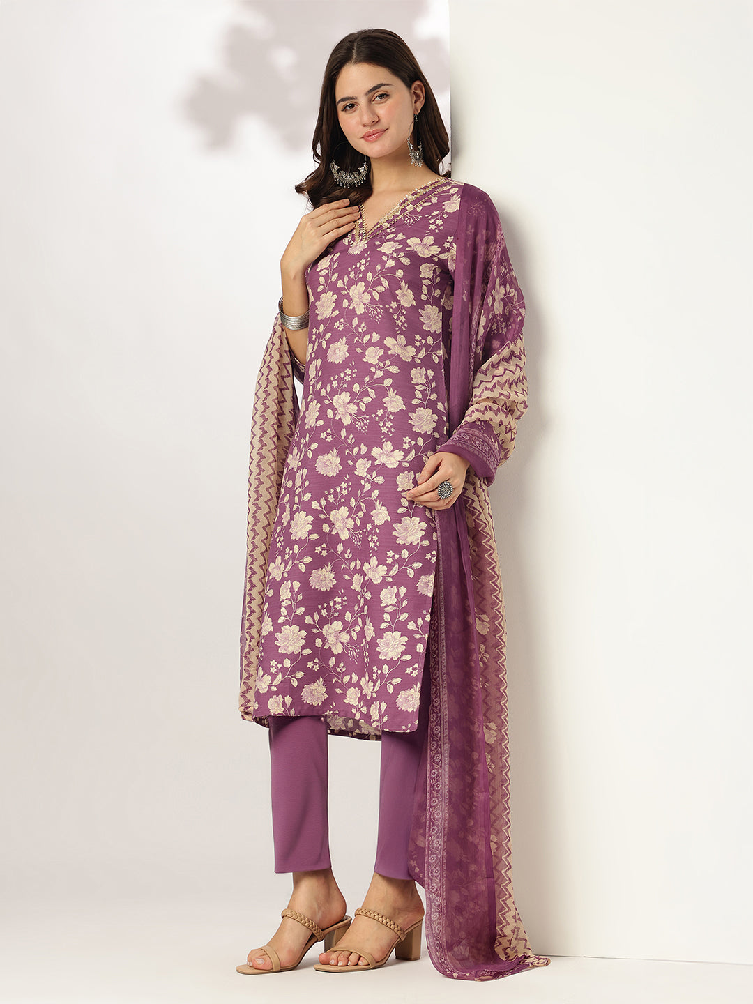 Janasya Women's Purple Rayon Floral Printed Straight Kurta Set