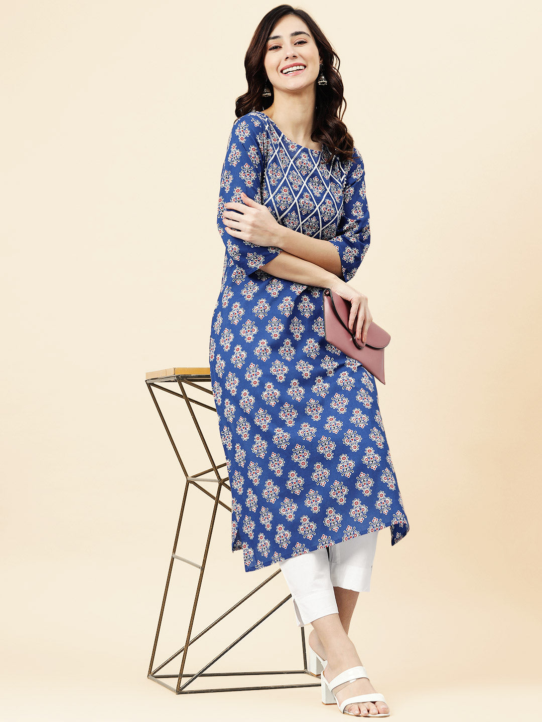 Blue Cotton Floral Print Straight Kurta Janasya