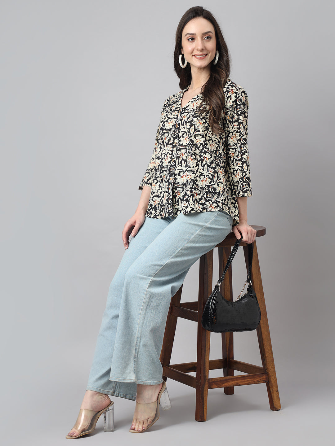Women's Black Cotton Floral Print Regular Top Janasya