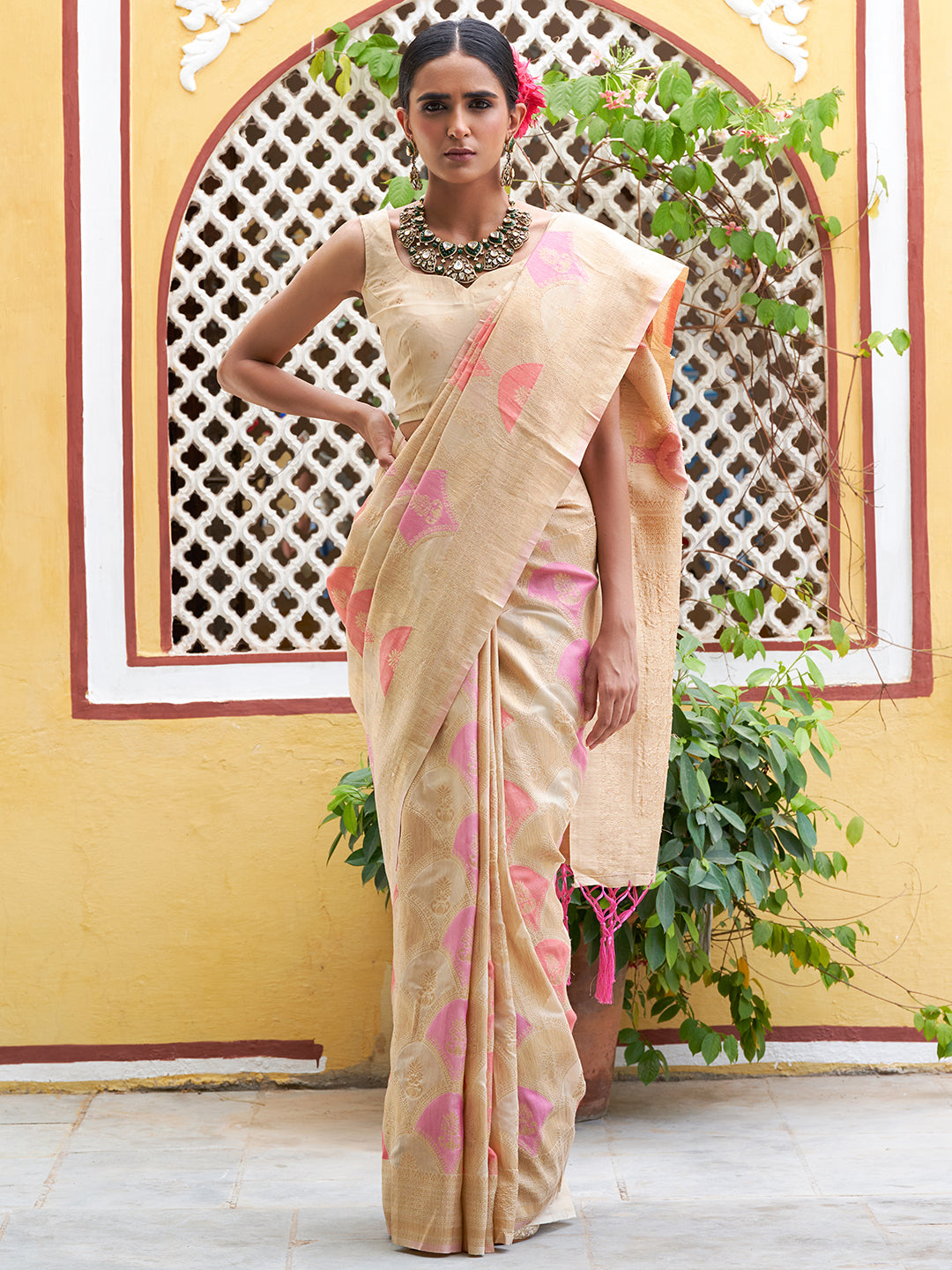 Cream Chanderi Silk Ethnic Motifs Saree with Unstitched Blouse Piece