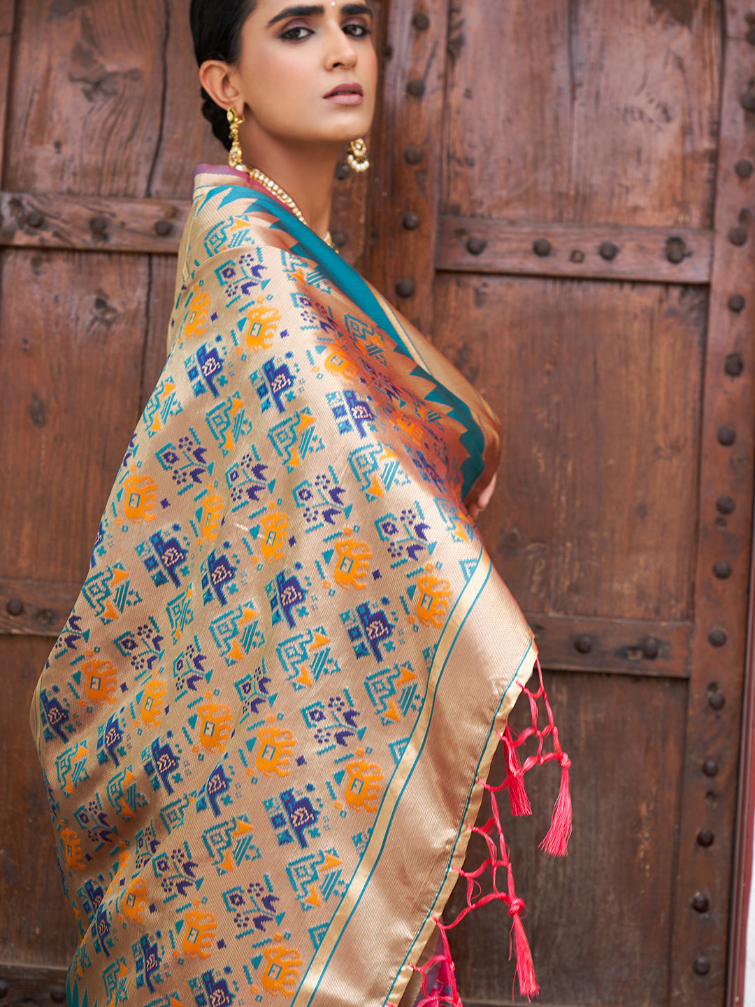 Pink Cotton Silk Woven Ethnic Motifs Saree with Unstitched Blouse Piece