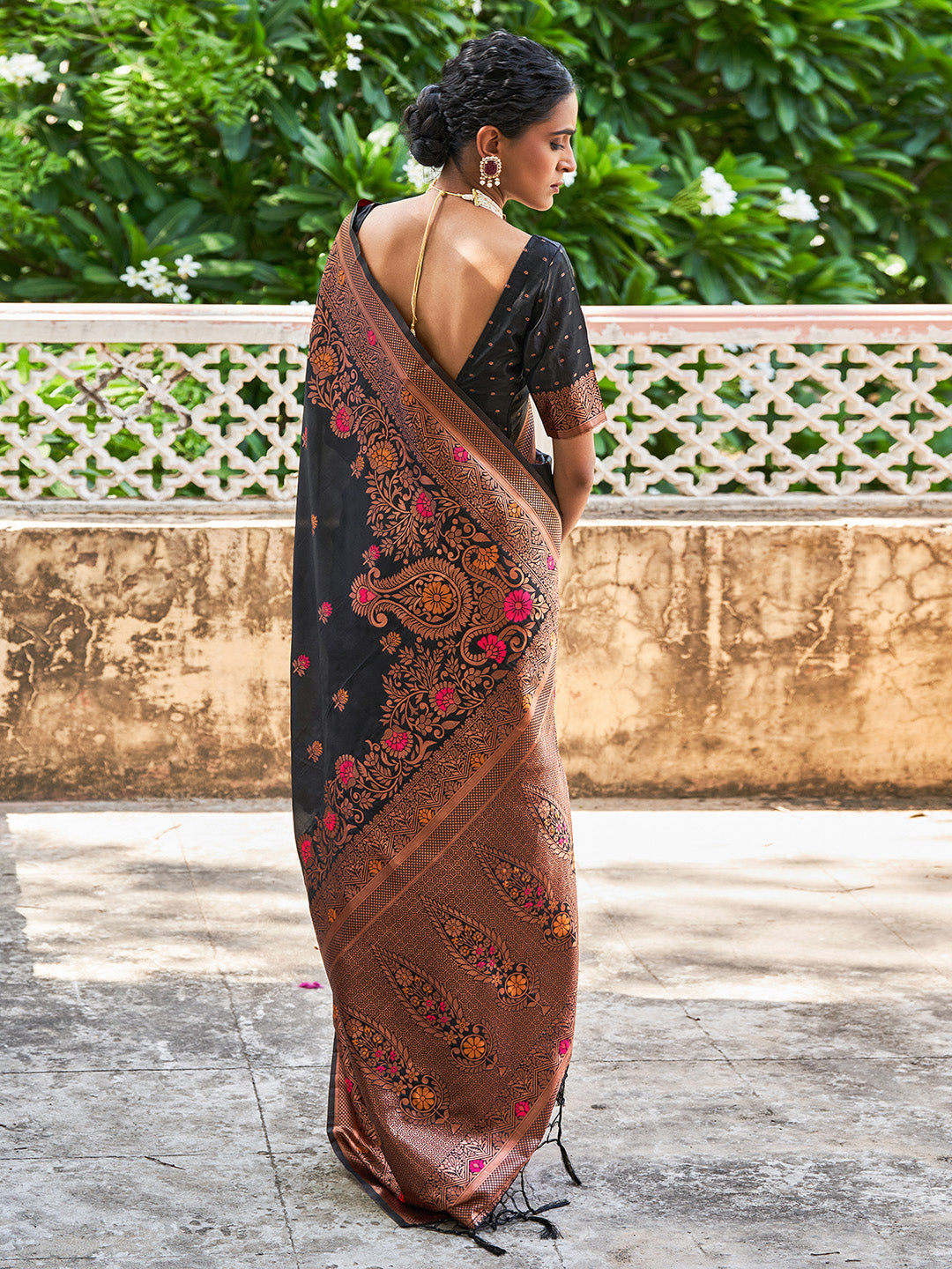 Black Banarasi Silk Woven Floral Design Saree with Unstitched Blouse Piece