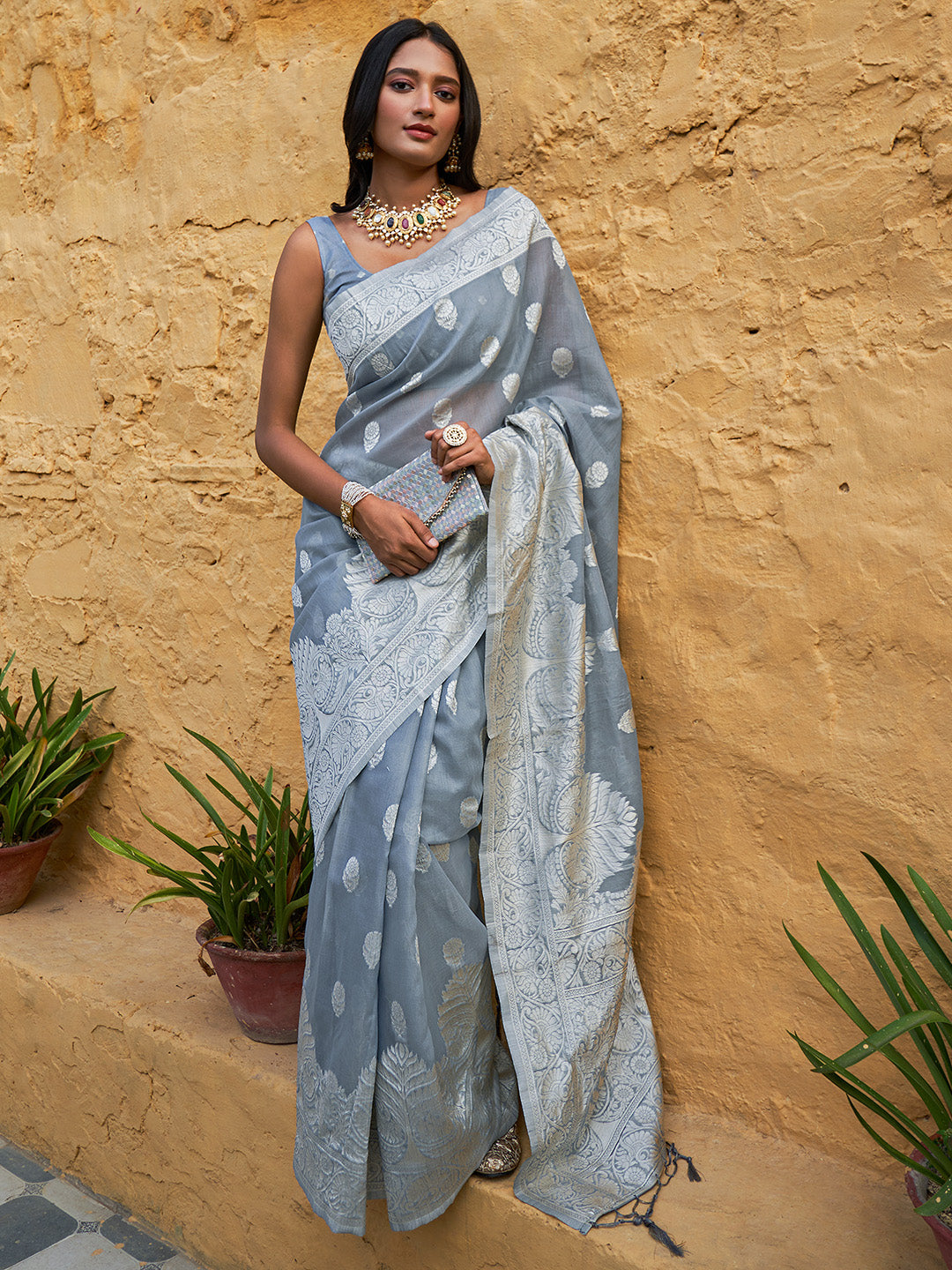 Grey Linen Blend Woven Floral Design Saree with Unstitched Blouse Piece