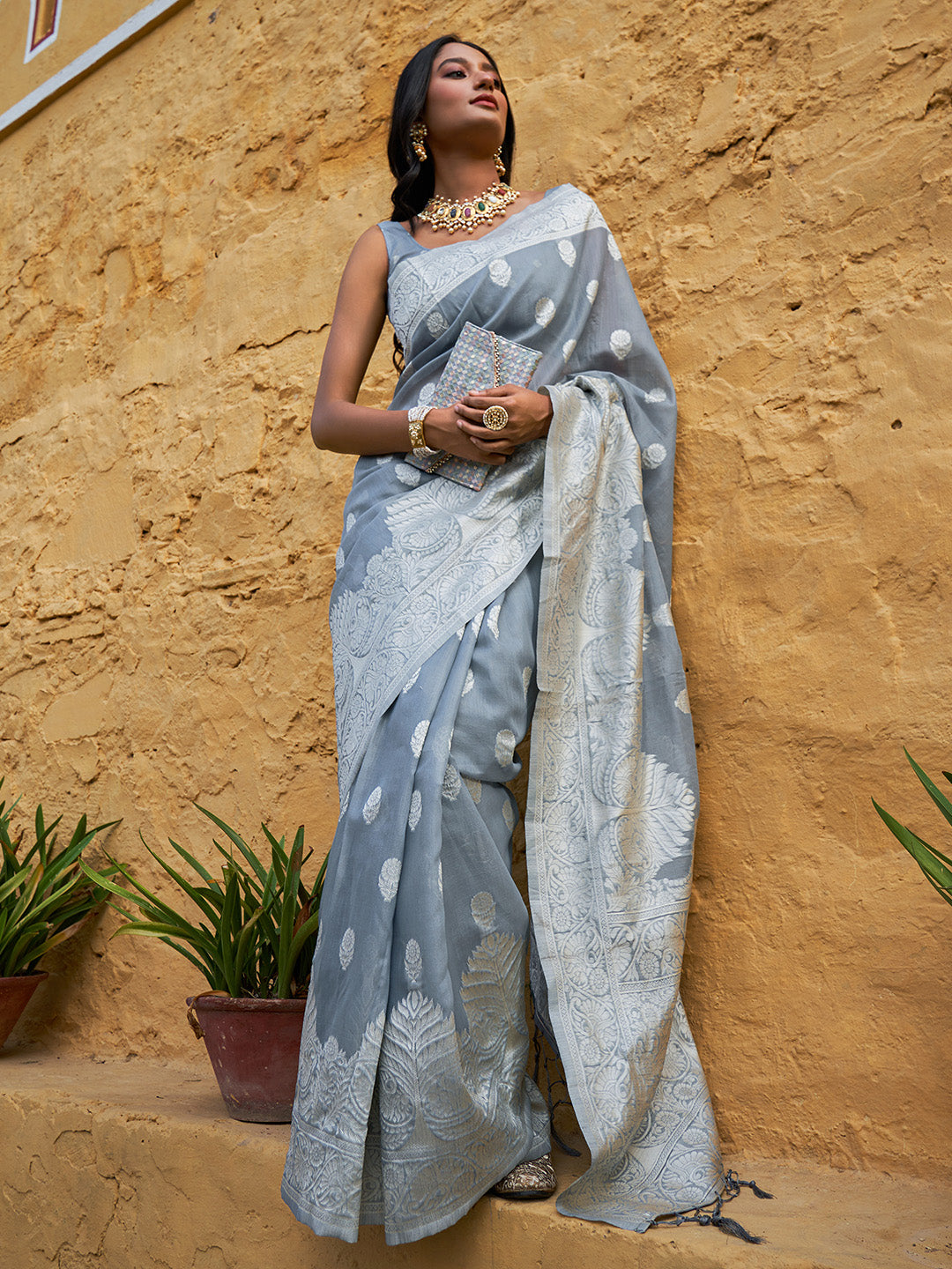 Grey Linen Blend Woven Floral Design Saree with Unstitched Blouse Piece