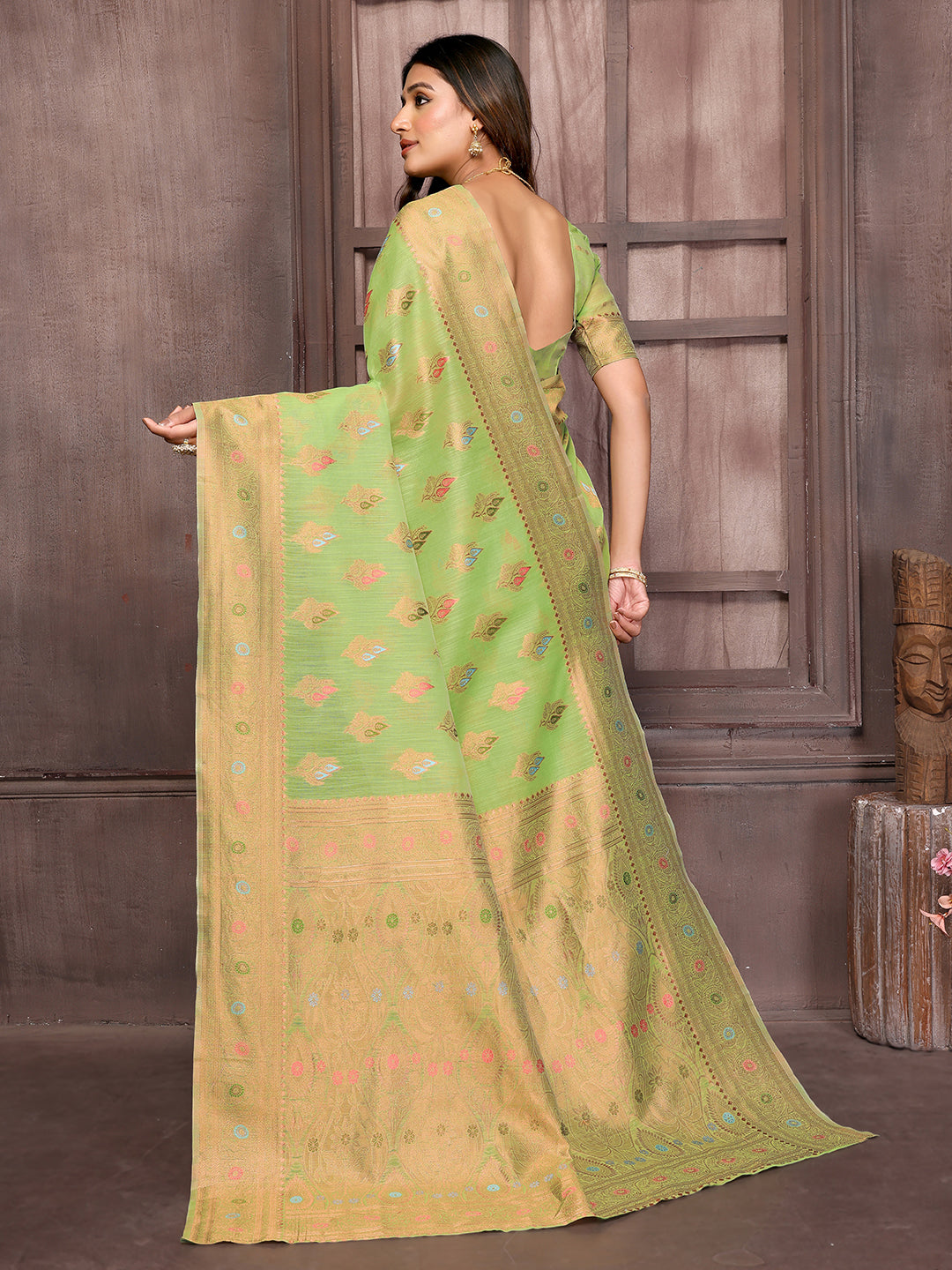 Green Linen Blend Ethnic Print Woven Design Kanjivaram Saree with Blouse Piece
