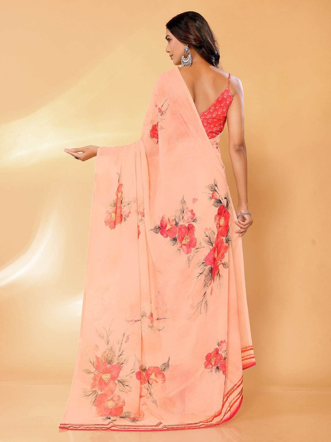 Peach Georgette Floral Printed Daily Wear Saree with Blouse Piece