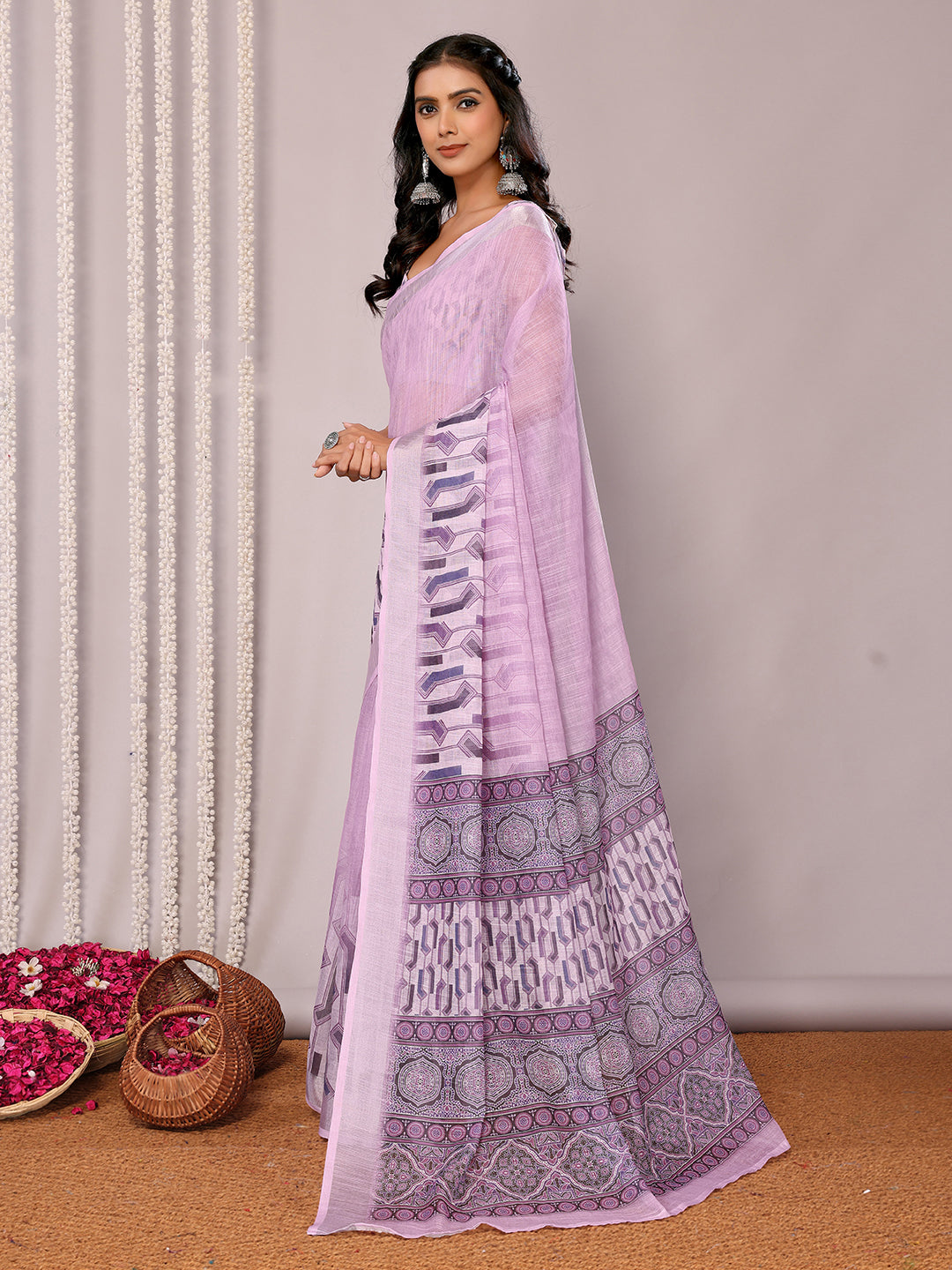 Lavender Linen Blend Geometric Printed Daily Wear Saree with Blouse Piece