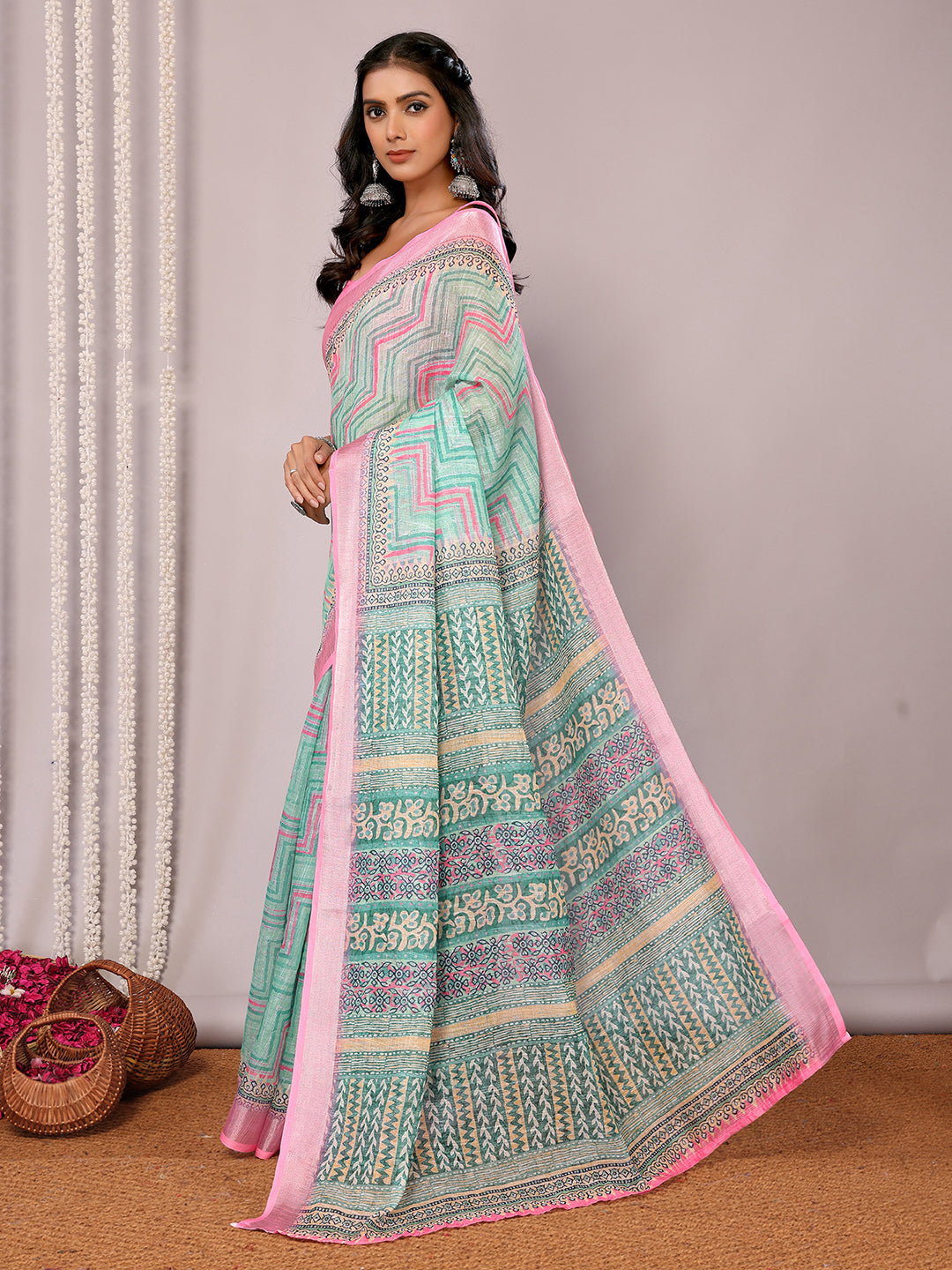 Green Linen Blend Chevron Printed Daily Wear Saree with Blouse Piece