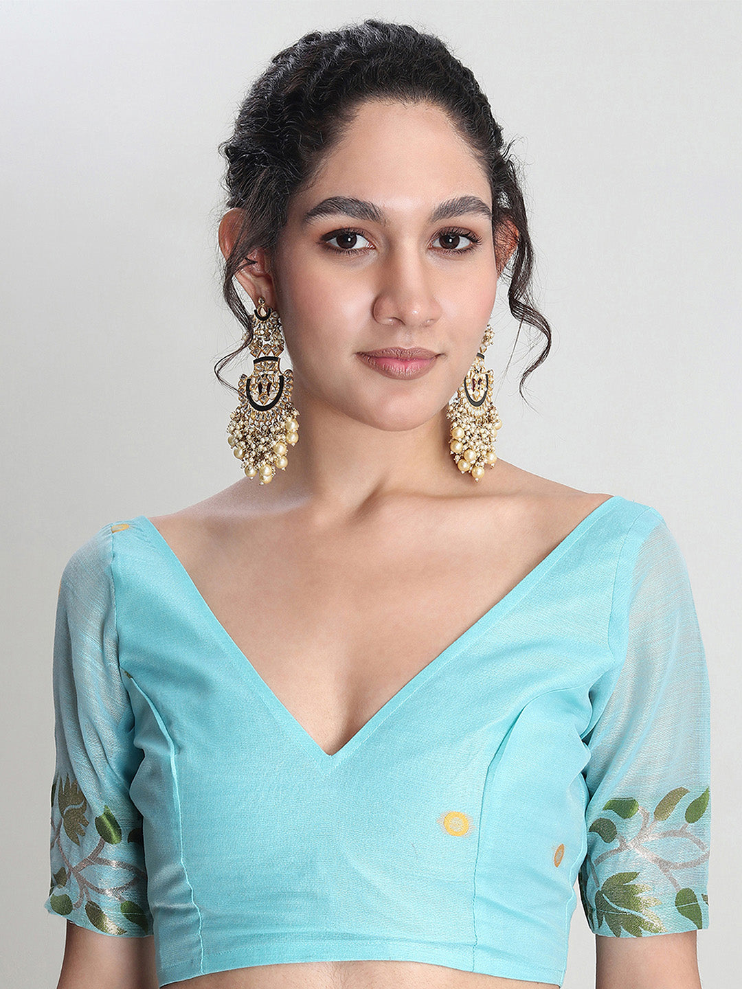 Janasya Women's Sky Blue Silk Blend Floral Woven Design Jacquard Saree with Blouse Piece