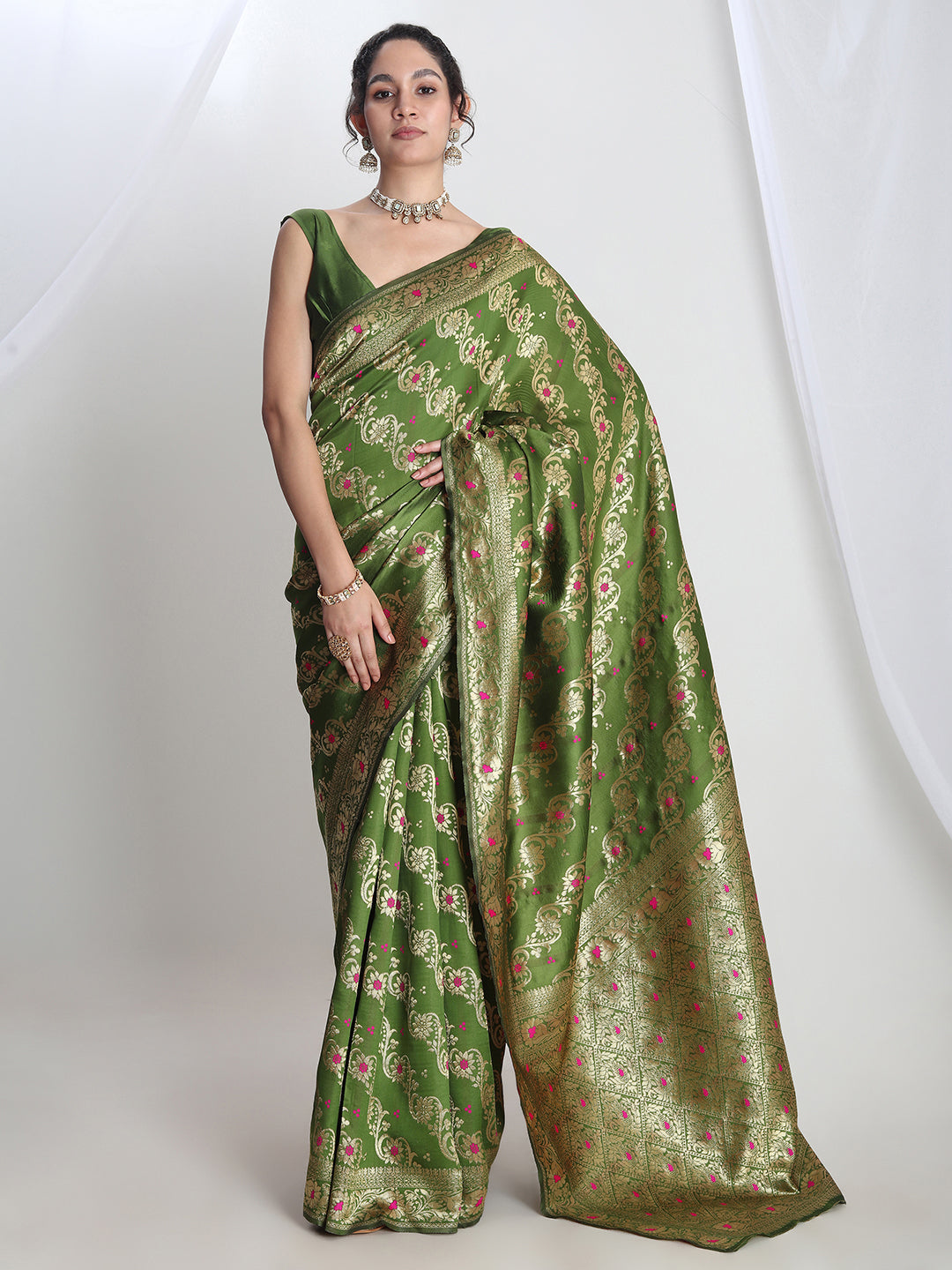 Janasya Women's Green Silk Blend Floral Woven Design Jacquard Saree with Blouse Piece