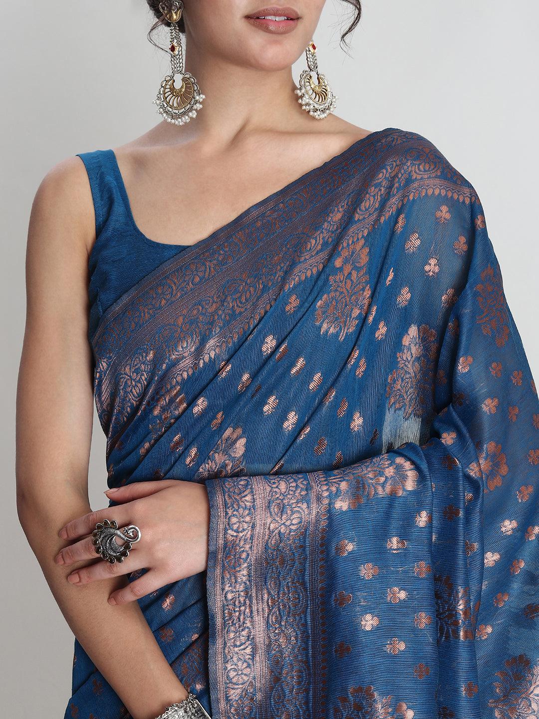 Janasya Women's Teal Blue Silk Blend Floral Woven Design Jacquard Saree with Blouse Piece