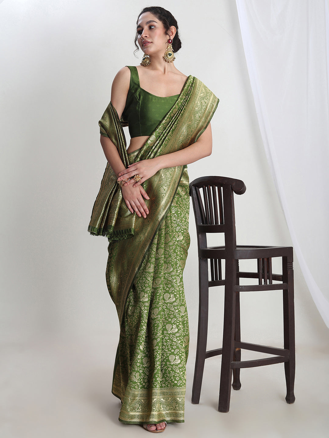Janasya Women's Green Silk Blend Floral Woven Design Jacquard Saree with Blouse Piece