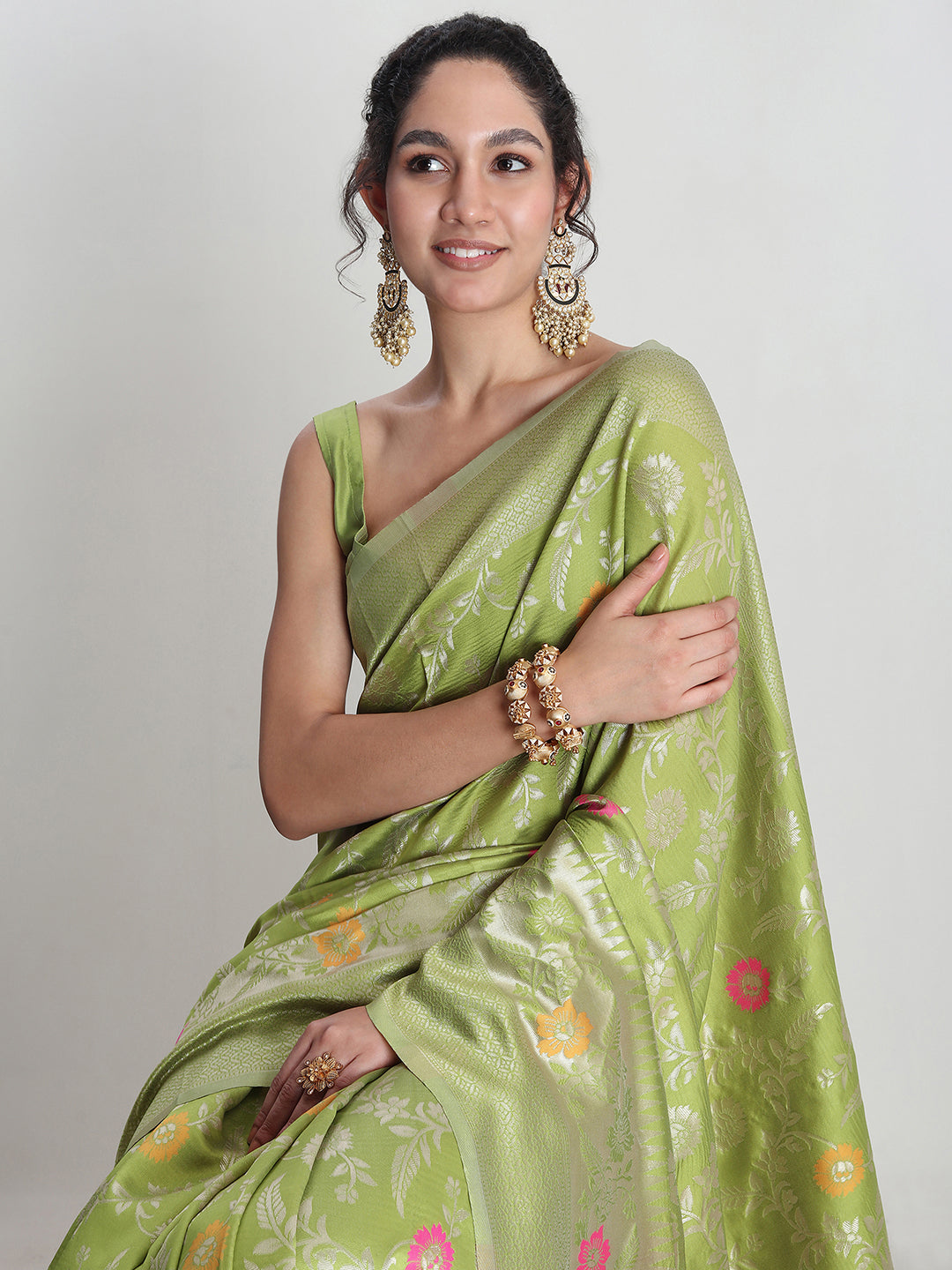 Janasya Women's Green Silk Blend Floral Woven Design Jacquard Saree with Blouse Piece