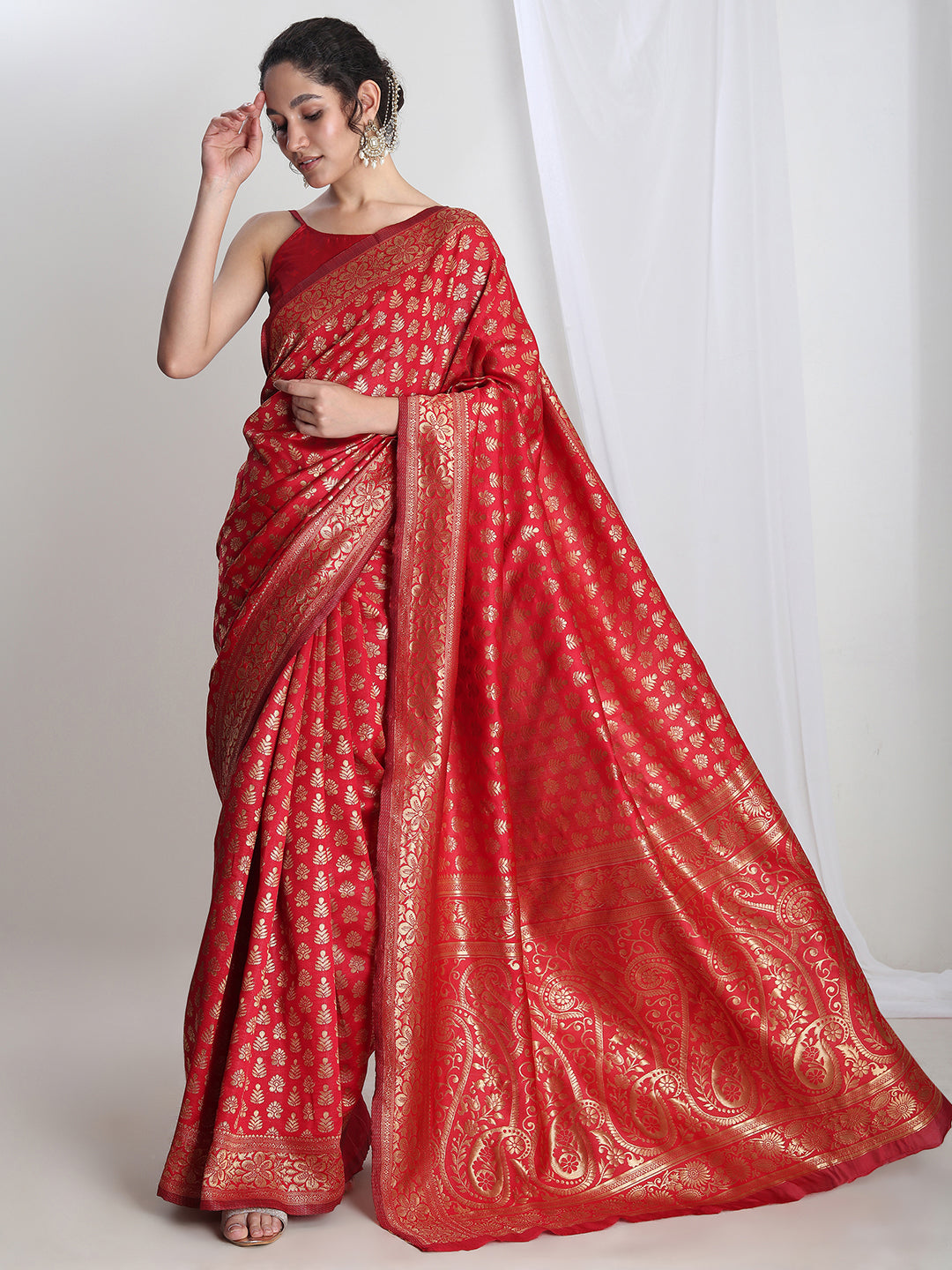 Janasya Women's Red Silk Blend Floral Woven Design Jacquard Saree with Blouse Piece