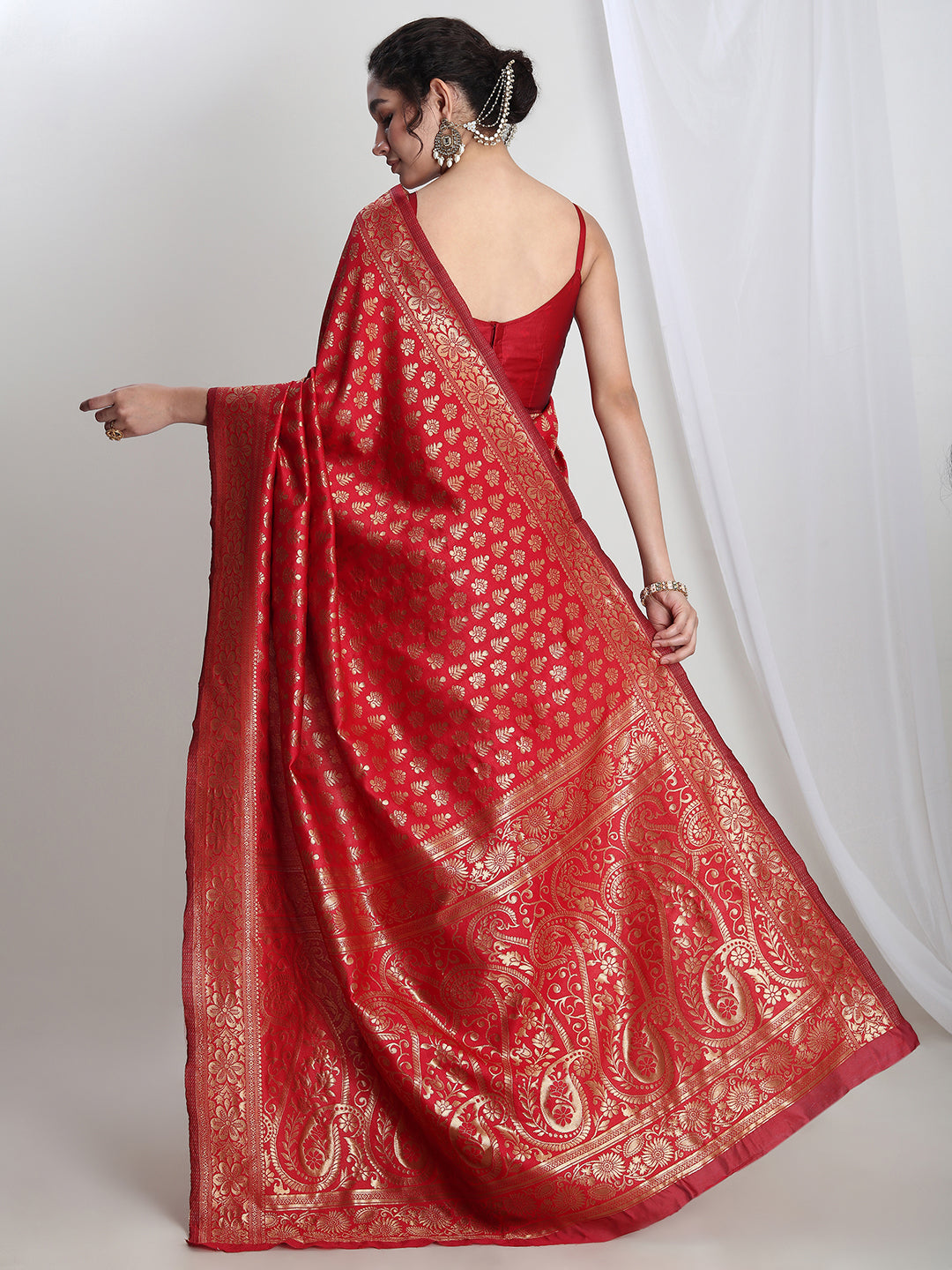 Janasya Women's Red Silk Blend Floral Woven Design Jacquard Saree with Blouse Piece