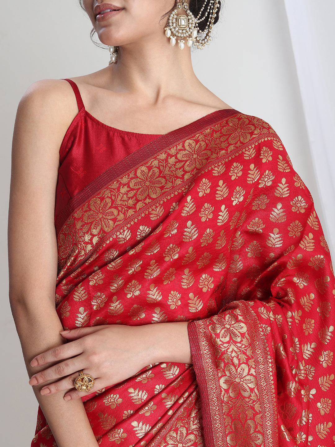 Janasya Women's Red Silk Blend Floral Woven Design Jacquard Saree with Blouse Piece