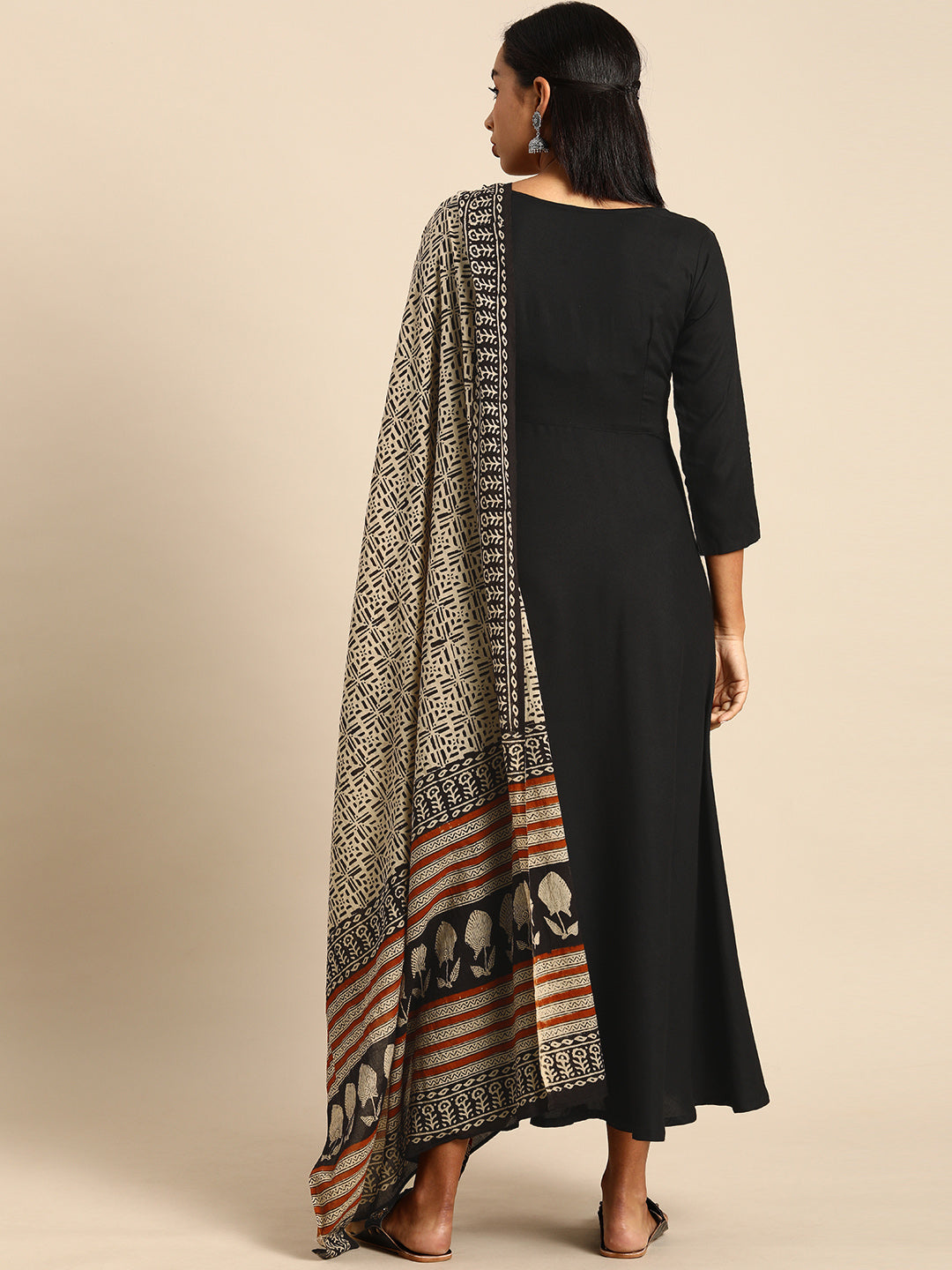 Black Rayon Solid Kurta with Dupatta Janasya