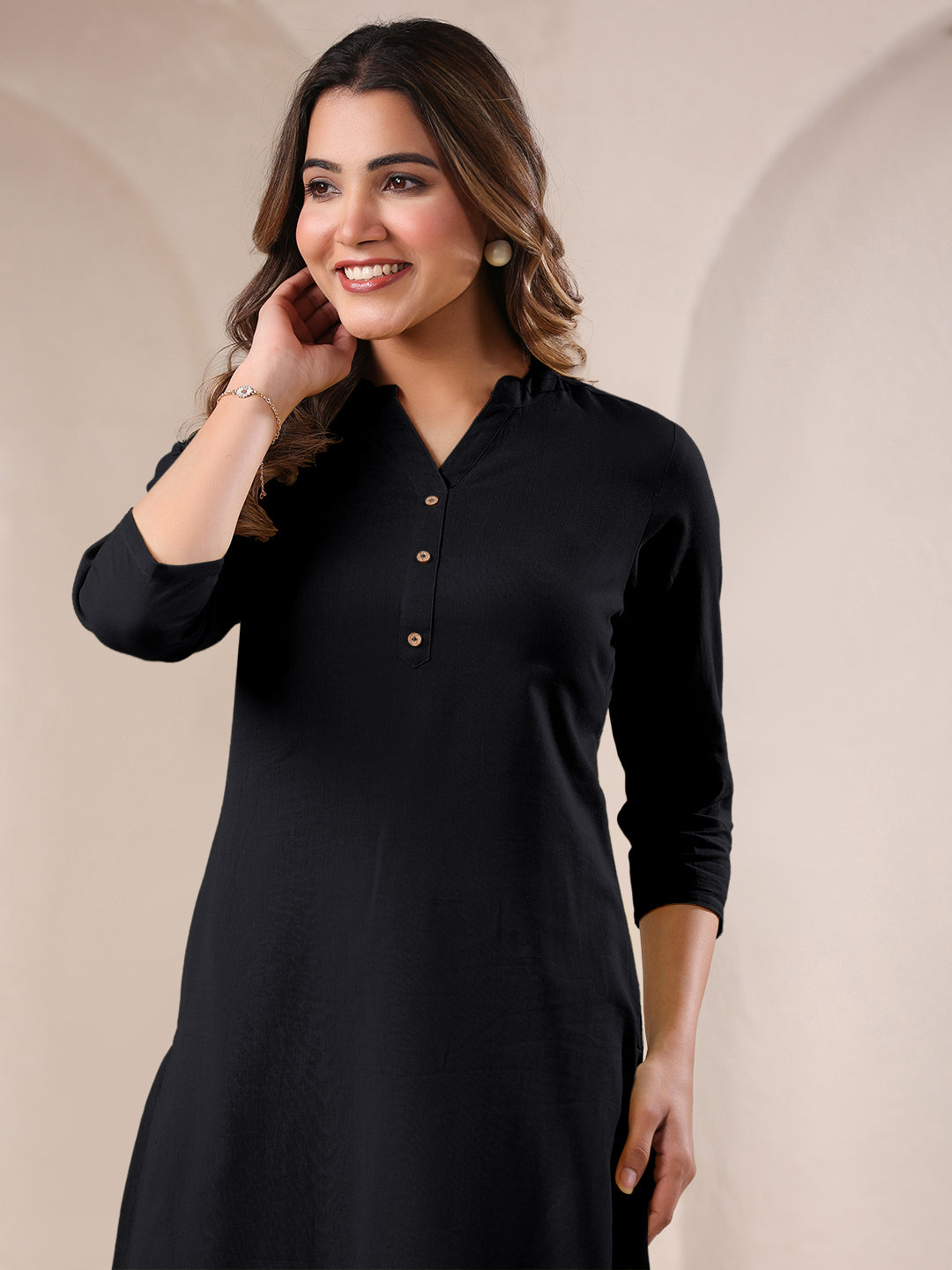Black Cotton Solid Straight Kurta