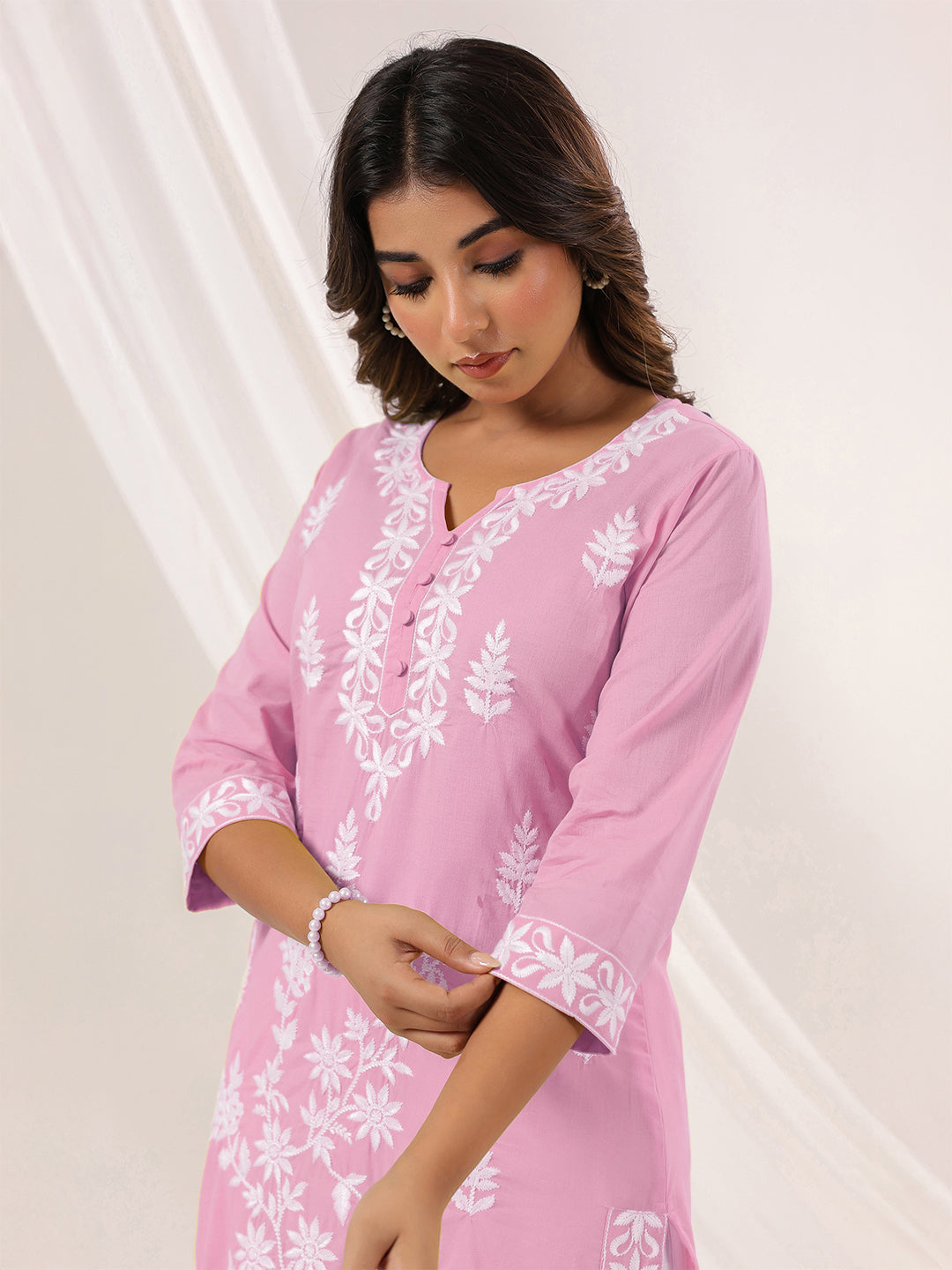 Janasya Women's Light Pink Pure Cotton Embroidered Straight Kurta