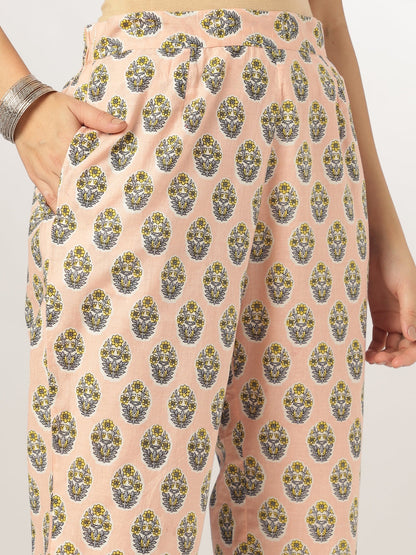 Janasya Women's Peach Pure Cotton Floral Printed A-line Kurta Set