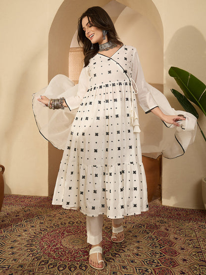 Janasya Women's White Pure Cotton Embroidered Angrakha Kurta Set