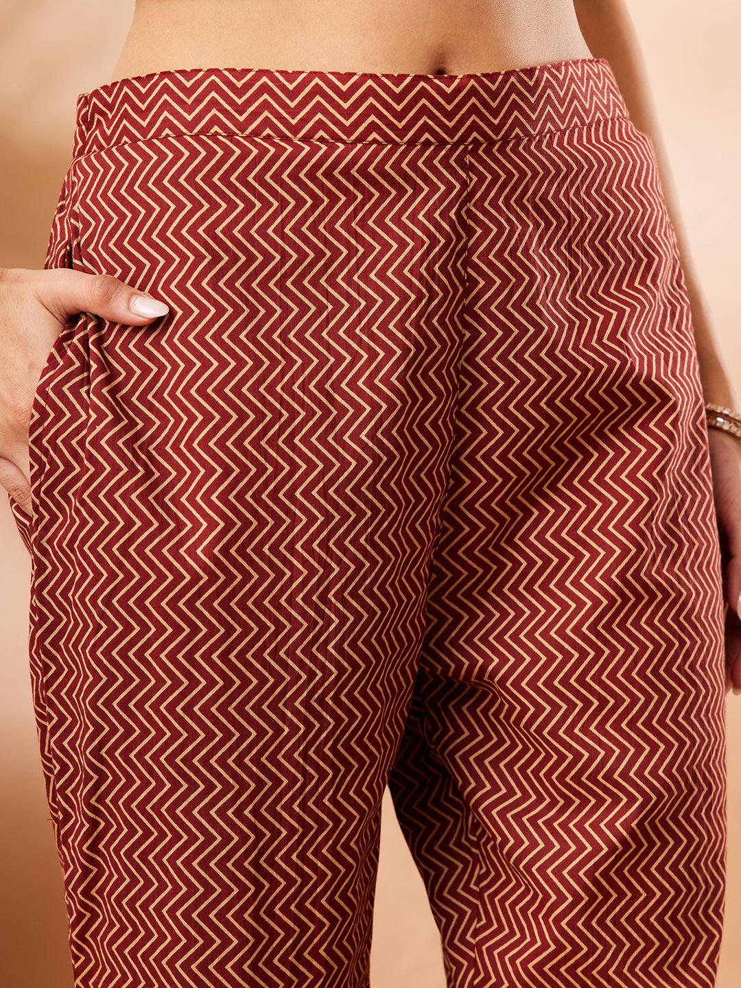 Janasya Women's Navy Blue Pure Cotton Printed Straight Kurta Pant Set