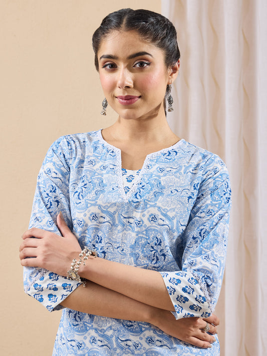 Janasya Women's Light Blue Pure Cotton Batik Printed Straight Kurta With Pant Set