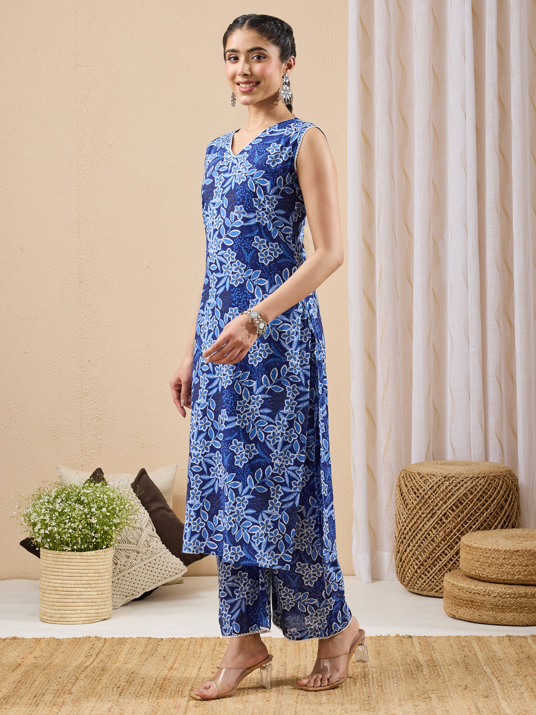 Janasya Women's Blue Pure Cotton Floral Printed Straight Kurta Pant Set