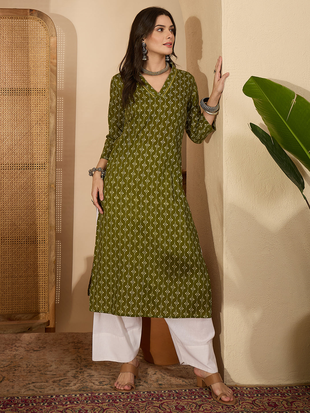 Janasya Women's Olive Pure Cotton Ethnic Motifs Printed Straight Kurta