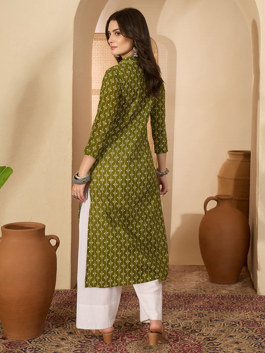 Janasya Women's Olive Pure Cotton Ethnic Motifs Printed Straight Kurta