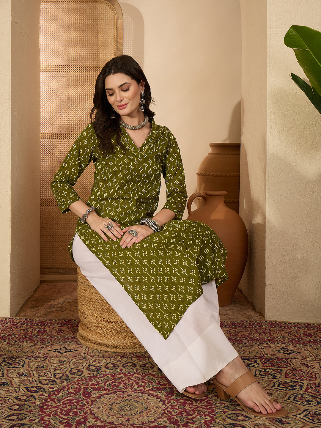 Janasya Women's Olive Pure Cotton Ethnic Motifs Printed Straight Kurta