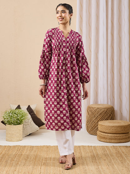Janasya Women's Purple Pure Cotton Floral Printed Straight Kurta