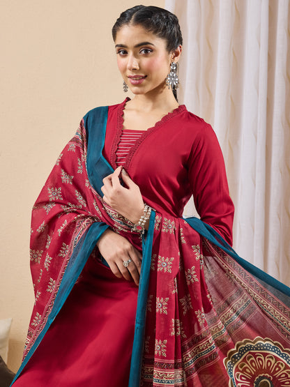 Janasya Women's Maroon Rayon Yoke Design Straight Kurta Set With Printed Dupatta