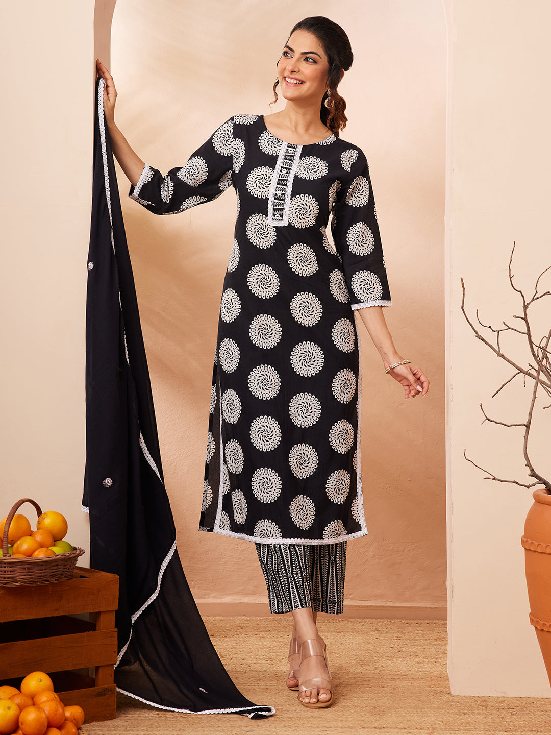 Janasya Women's Black Pure Cotton Floral Printed Straight Kurta Set