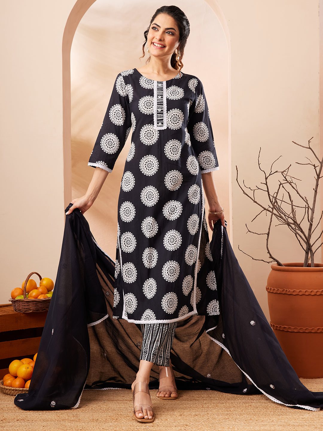 Janasya Women's Black Pure Cotton Floral Printed Straight Kurta Set