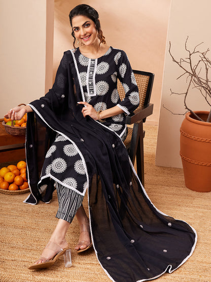 Janasya Women's Black Pure Cotton Floral Printed Straight Kurta Set
