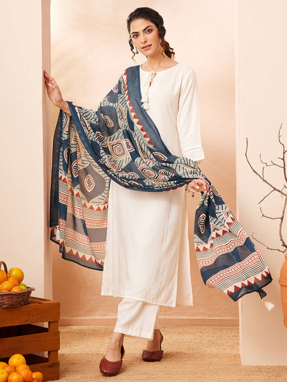 Janasya Women's Off White Rayon Solid Straight Kurta Set