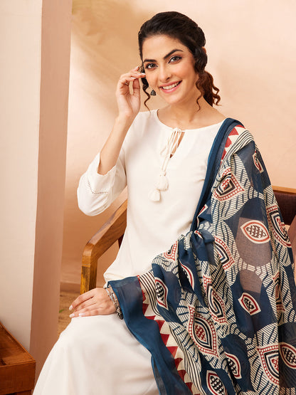 Janasya Women's Off White Rayon Solid Straight Kurta Set