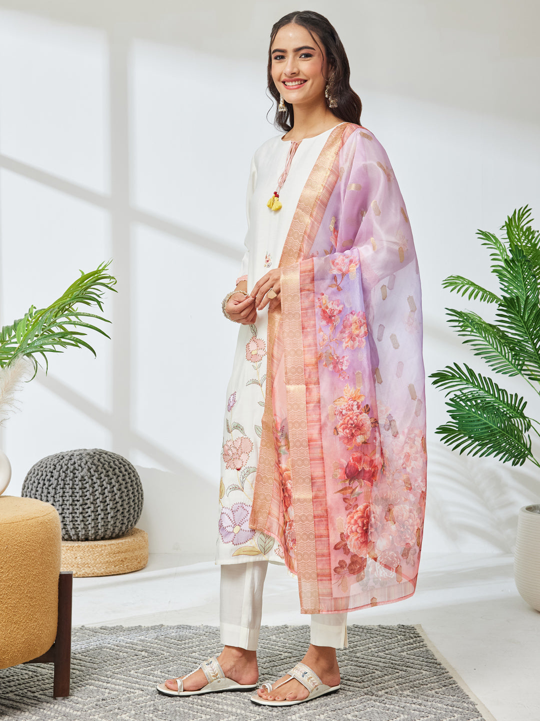 Janasya Women's Off White Chanderi Silk Floral Embroidered Straight Kurta Set