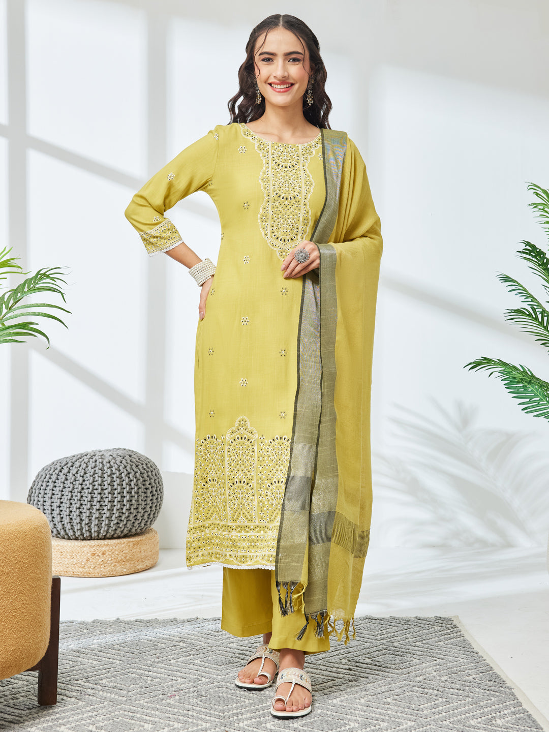 Janasya Women's Olive Rayon Floral Printed Straight Kurta Set