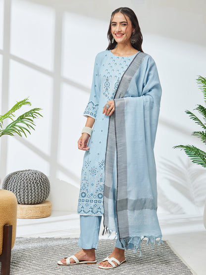 Janasya Women's Sky Blue Rayon Floral Printed Straight Kurta Set